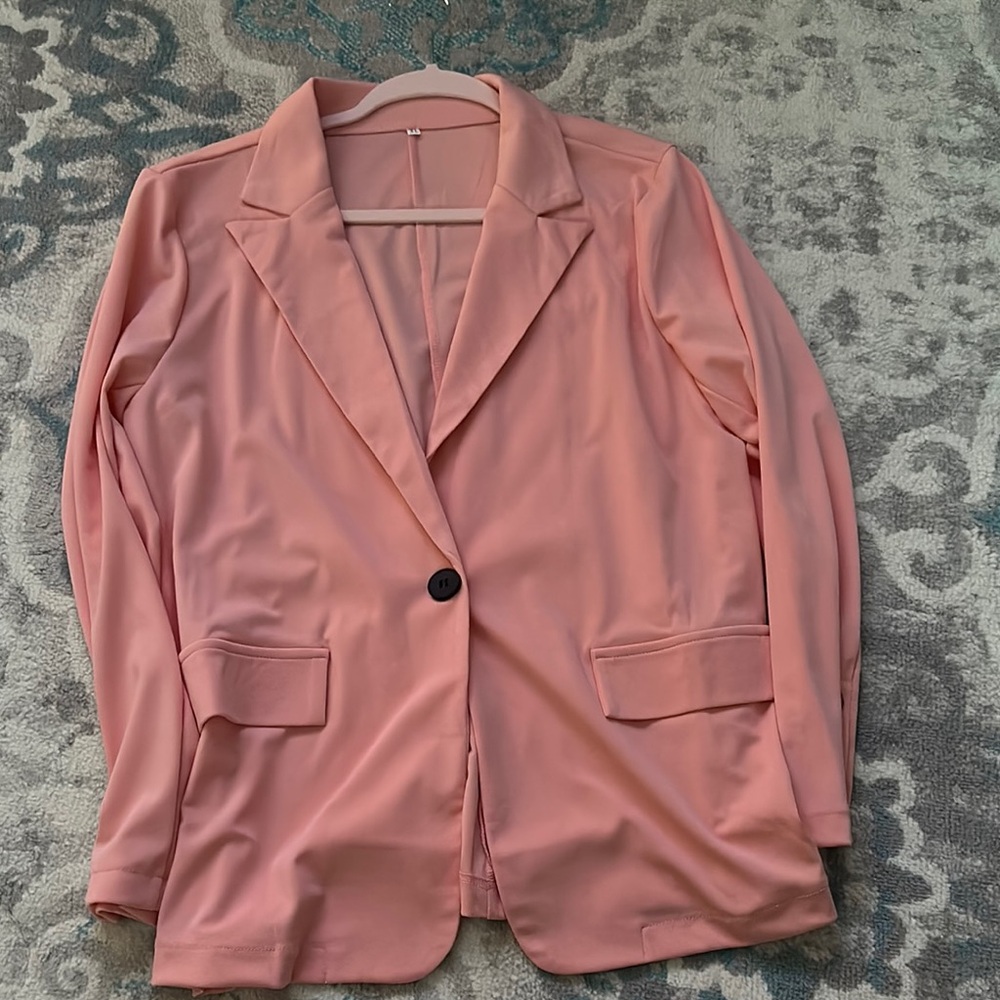 🌸4/$40🌸 Chic Pink Blazer